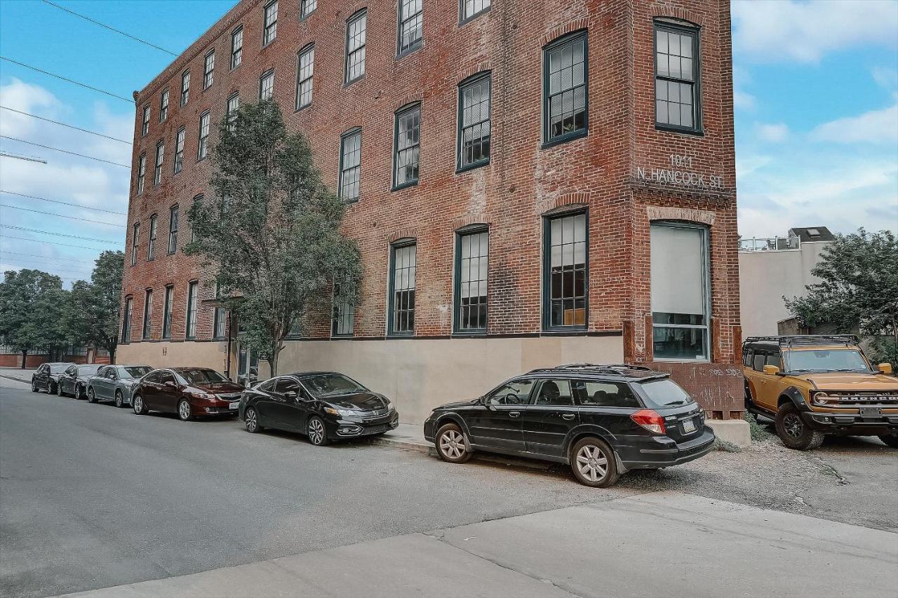 Frontdesk I Carriage Wheel Lofts Apts Philadelphia Apartment Exterior photo